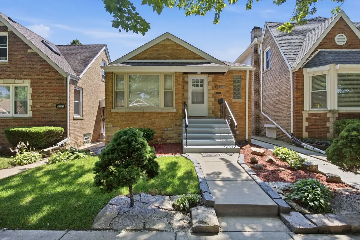 8039 S Campbell Avenue, Chicago, IL 60652 - #1