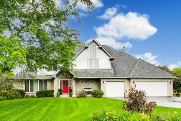 515 Grand Meadow Lane, McHenry, IL 60051