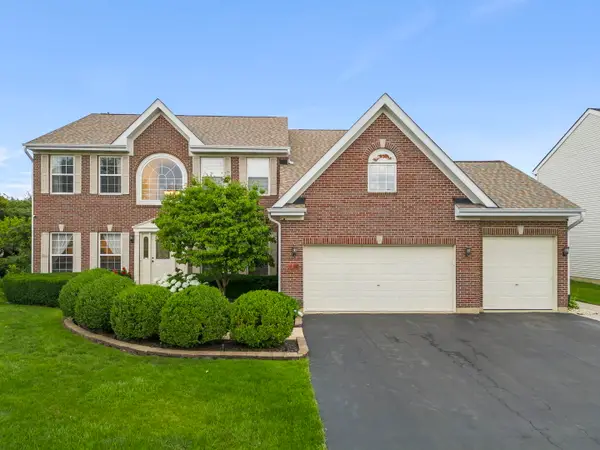 450 Raintree Drive, Oswego, IL 60543