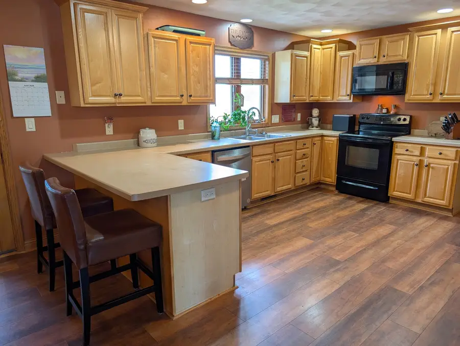 1891 Indian Springs Court, Freeport, IL 61032 - #3