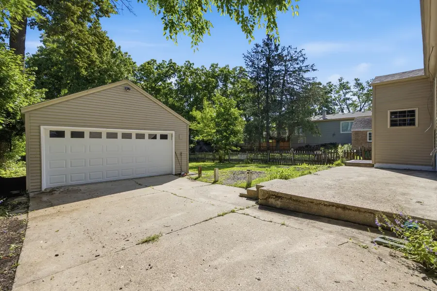 658 Pleasant Street, Woodstock, IL 60098 - #3