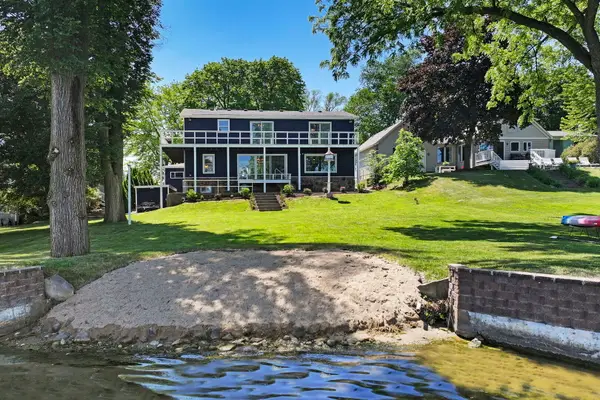 11835 218th Avenue, Bristol, WI 53104