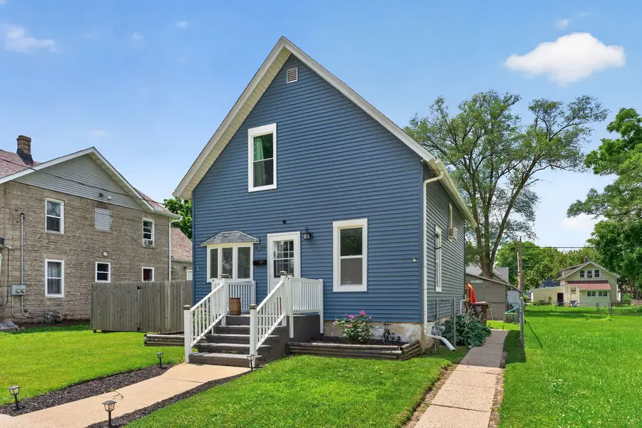 630 Fairview Avenue, South Beloit, IL 61080 - #3