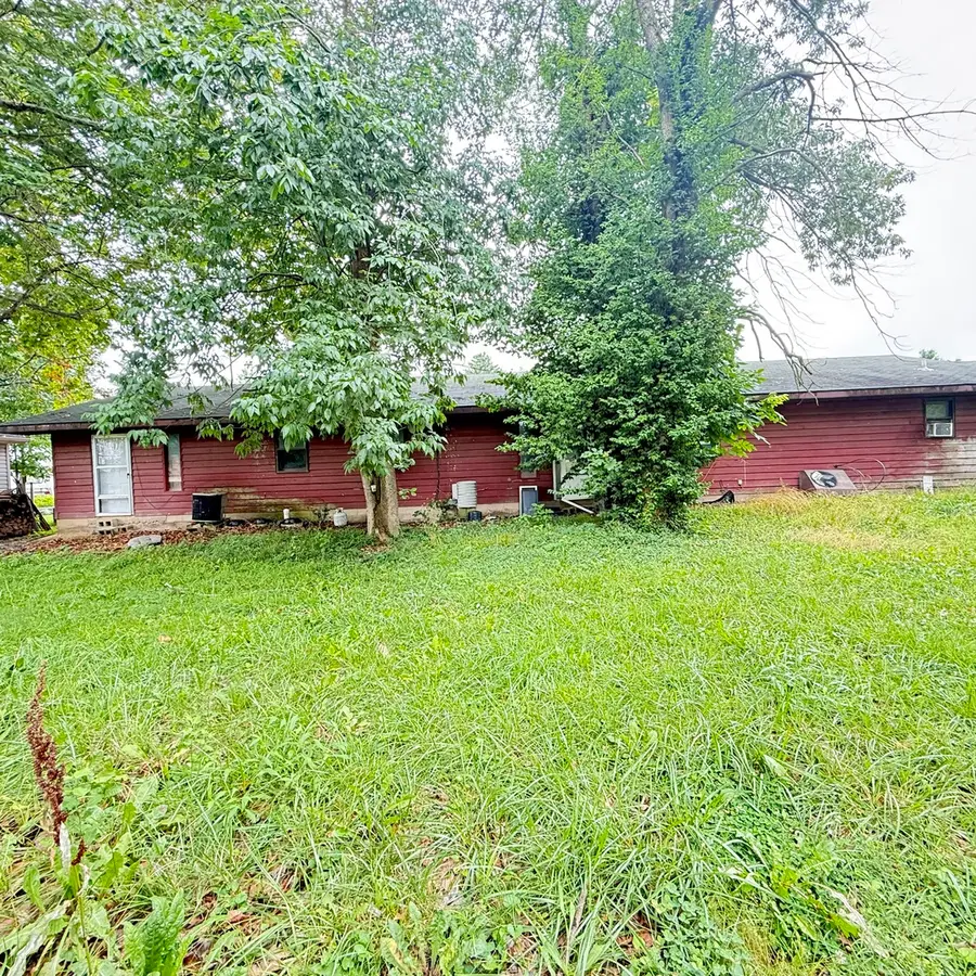 110 Clark Street, Harrisburg, IL 62946 - #2