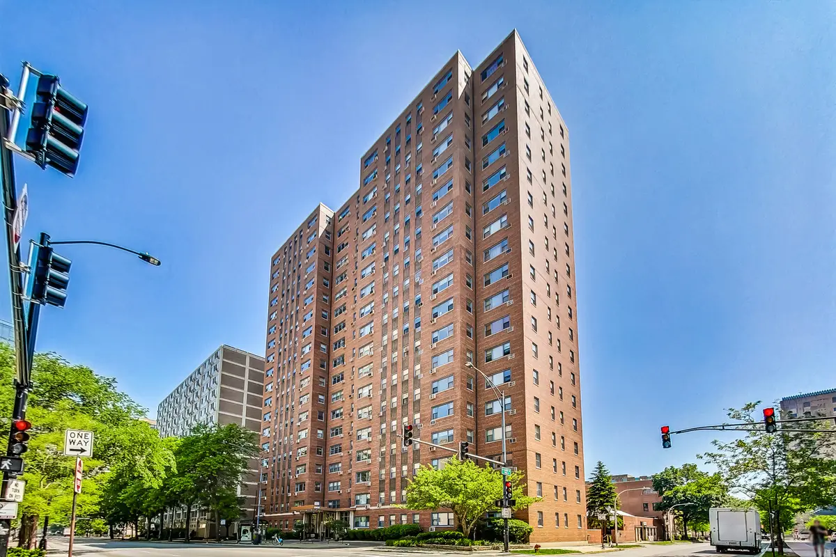 2909 N Sheridan Road #114, Chicago, IL 60657 - #1