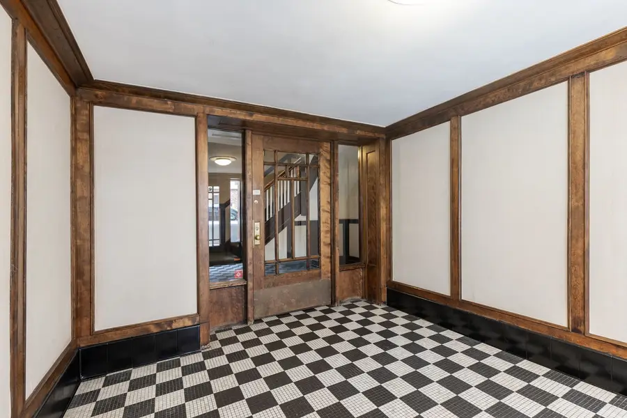 1419 E 58th Street #3W, Chicago, IL 60637 - #3