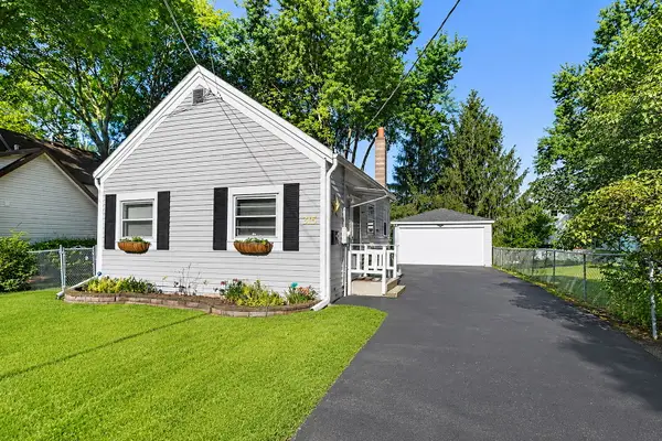 315 E 2nd Street, East Dundee, IL 60118