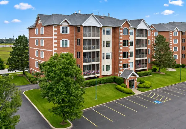 7920 Trinity Circle #3SE, Tinley Park, IL 60487