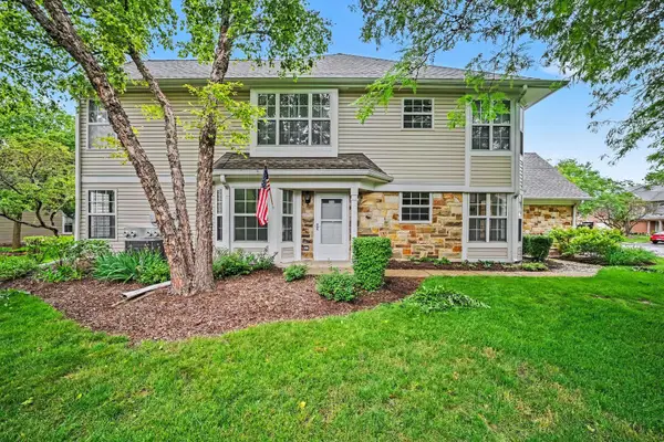 22 Delaware Court, Schaumburg, IL 60193