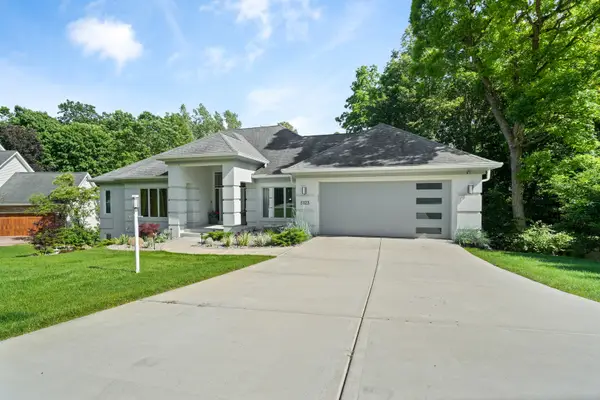 5123 Regents Park Road, Rockford, IL 61107