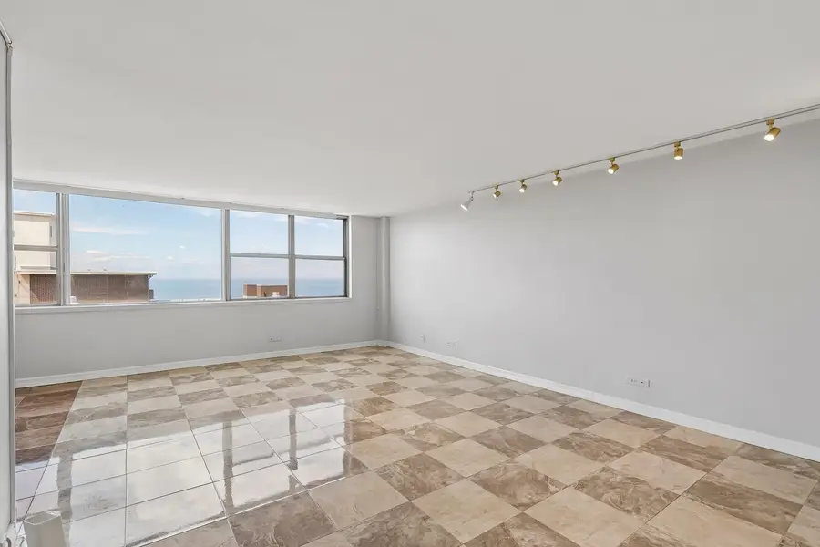 6301 N Sheridan Road #24E, Chicago, IL 60660 - #2