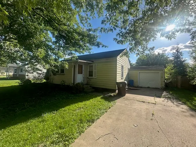 307 S Peck Street, Gardner, IL 60424 - #1