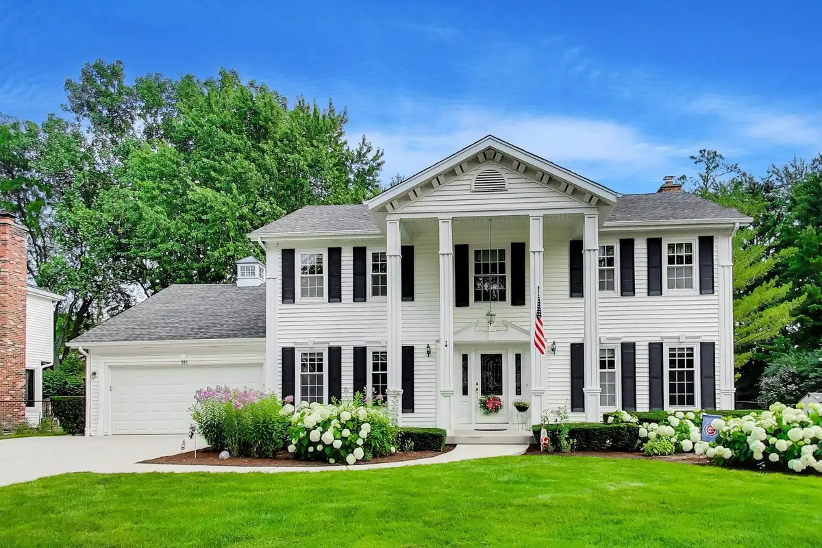 916 S Dymond Road, Libertyville, IL 60048 - #1