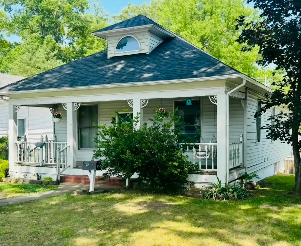 716 S Mckinley Street, Harrisburg, IL 62946 - #1