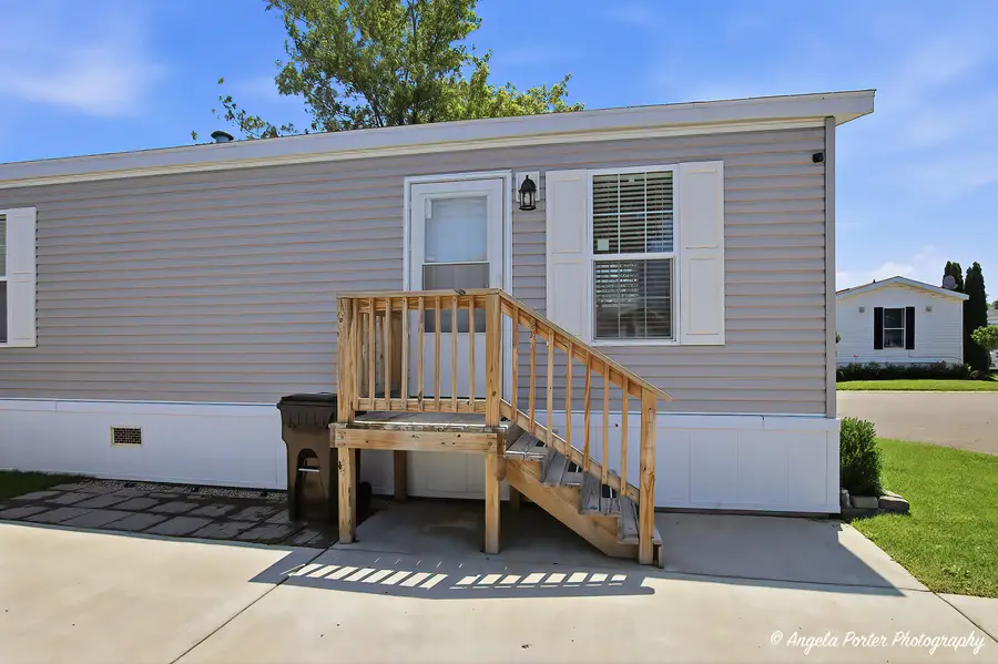 300 A Ok Court, Round Lake, IL 60073 - #2