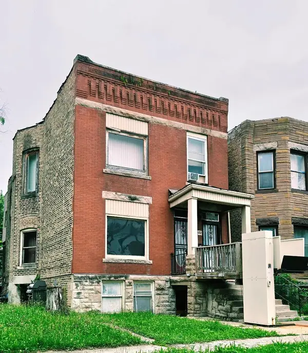 11932 S Eggleston Avenue, Chicago, IL 60628