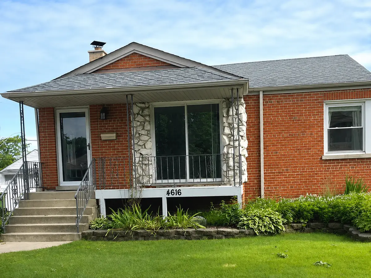 4616 W 97th Place, Oak Lawn, IL 60453 - #1