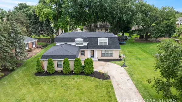 350 Meadowlark Road, Bloomingdale, IL 60108