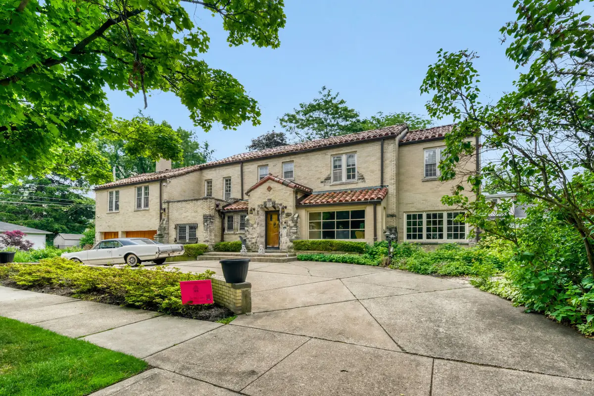 9101 S Hoyne Avenue, Chicago, IL 60643 - #1