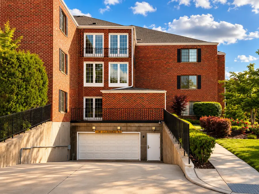 520 Biesterfield Road #209, Elk Grove Village, IL 60007 - #3