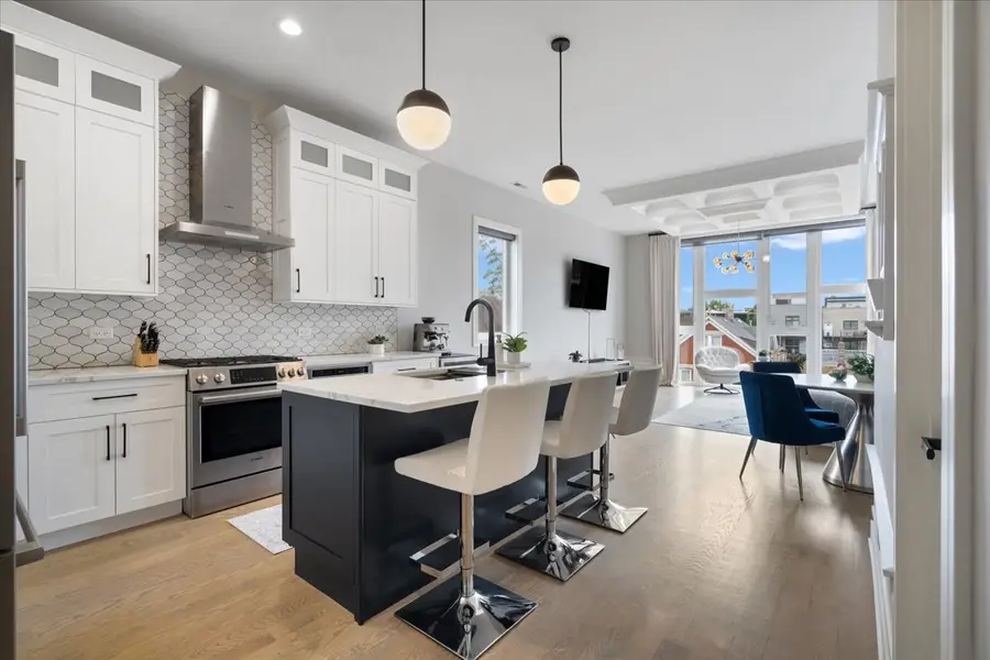 2446 W Augusta Boulevard #3, Chicago, IL 60622 - #2
