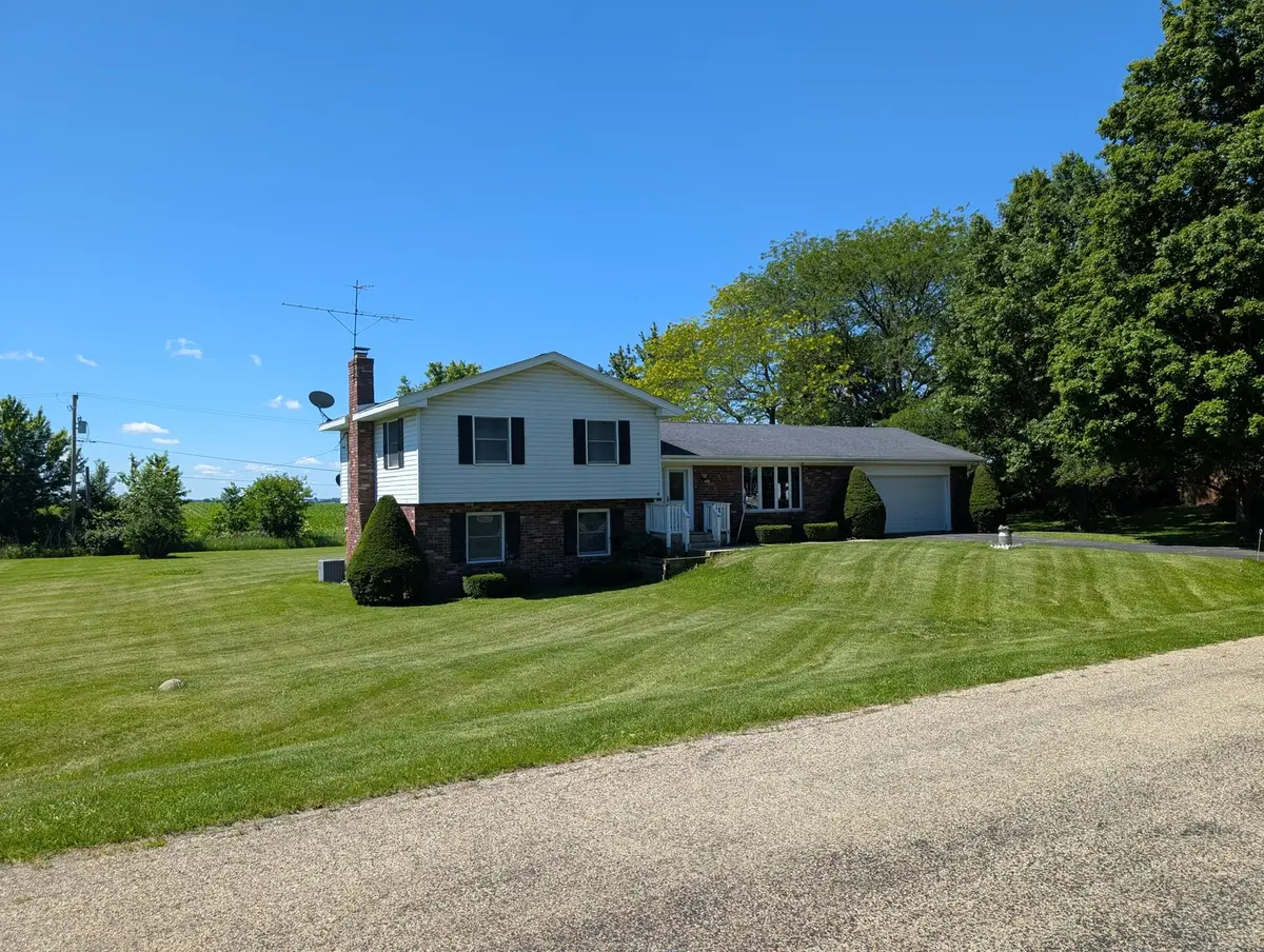 201 Meadow Lane, Monroe Center, IL 61052 - #1
