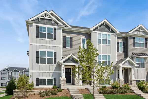2111 Yellowstone Boulevard, Mundelein, IL 60060