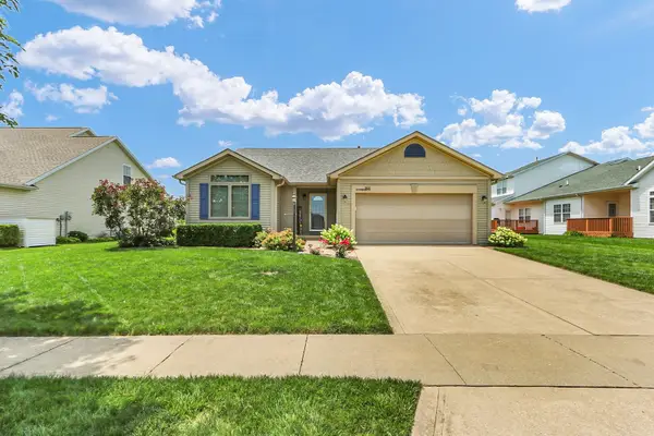 905 Bluegrass Lane, Champaign, IL 61822