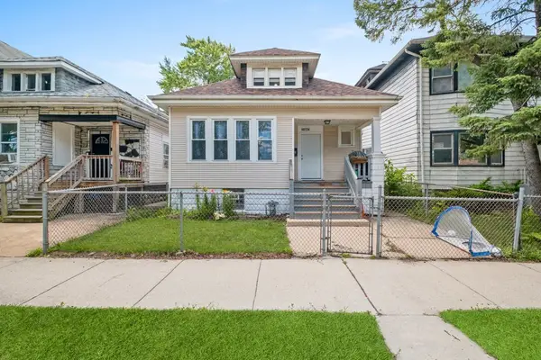 10724 S Prairie Avenue, Chicago, IL 60628