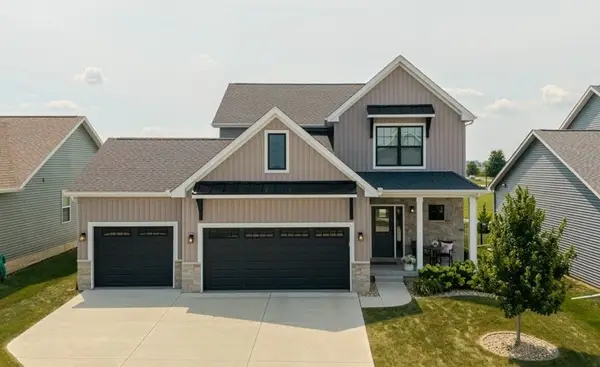 1505 Lincoln Park Drive, Bloomington, IL 61705