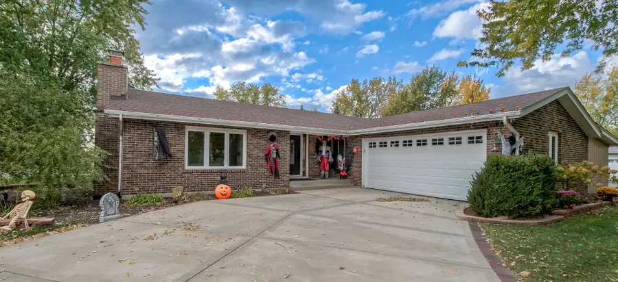 1605 S Regan Road, New Lenox, IL 60451 - #2
