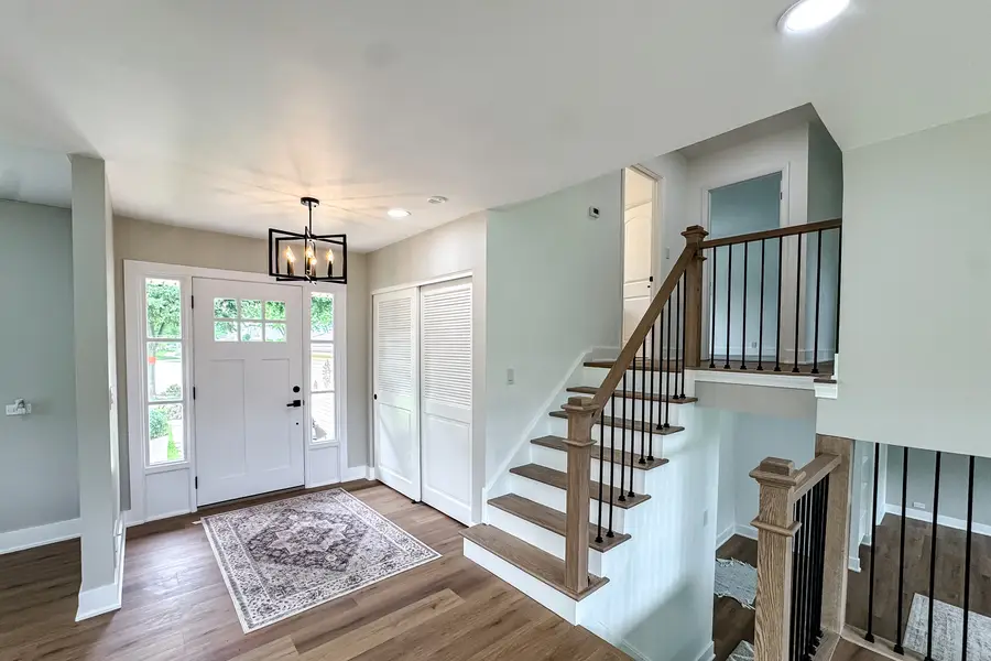 2018 E Ivy Lane, Mount Prospect, IL 60056 - #2