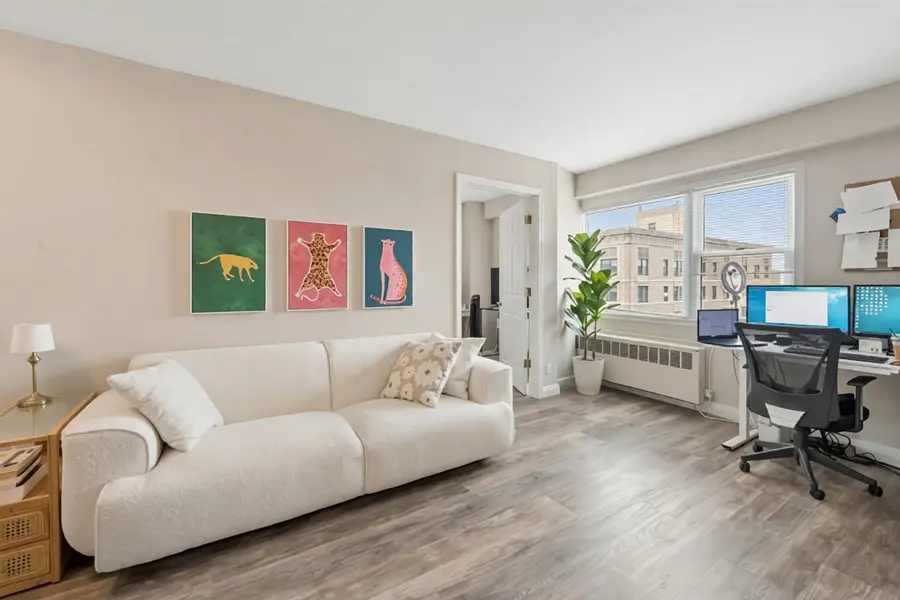 2909 N Sheridan Road #1310, Chicago, IL 60657 - #3