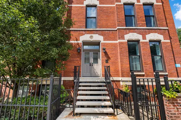 500 W Armitage Avenue #4, Chicago, IL 60614