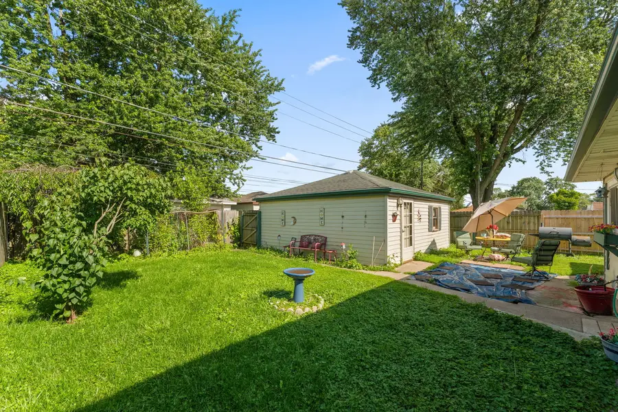 17237 Greenbay Avenue, Lansing, IL 60438 - #2