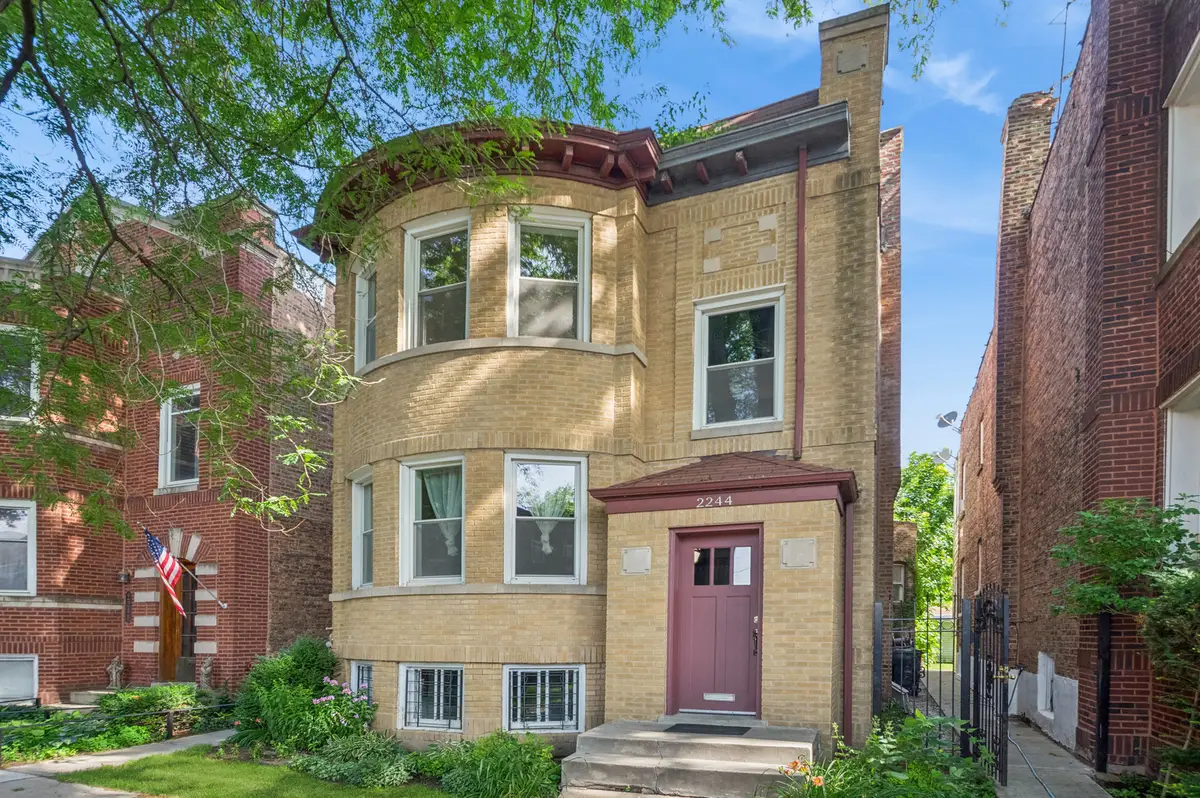 2244 W Argyle Street, Chicago, IL 60625 - #1