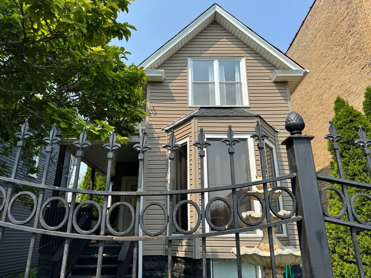3908 N Bernard Street, Chicago, IL 60618 - #1