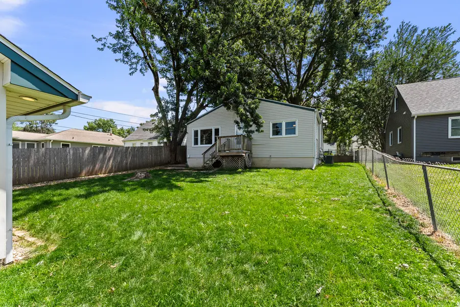 1614 W Hayes Street, Davenport, IA 52804 - #3