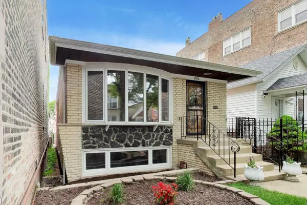 2972 S Loomis Street, Chicago, IL 60608