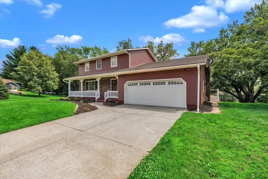 135 Sherwood Drive, Geneseo, IL 61254 - #3