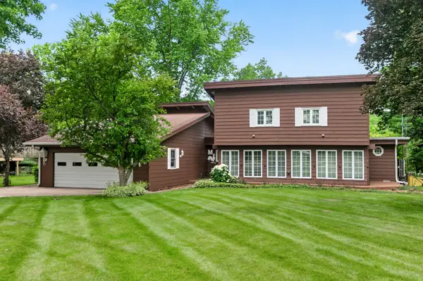 511 N Woodland Drive, Dixon, IL 61021