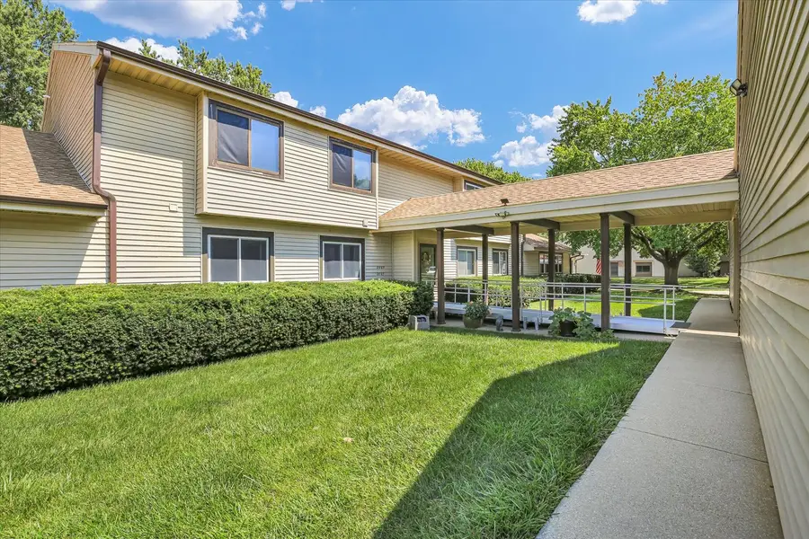2463 Clayton Boulevard #2463, Champaign, IL 61822 - #2