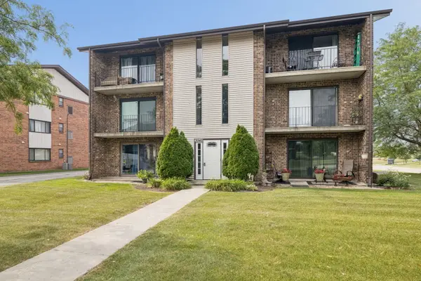 9949 Shady Lane #2B, Orland Park, IL 60462