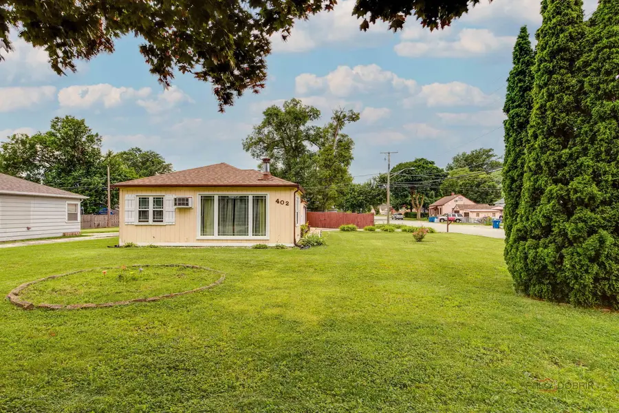402 S Addison Street, Bensenville, IL 60106 - #3