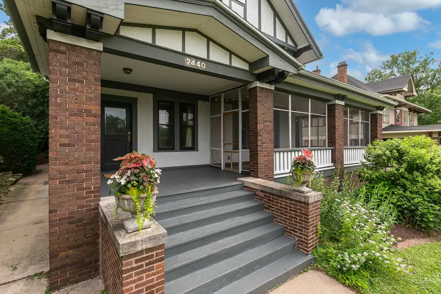 2440 E River Drive, Davenport, IA 52803 - #2