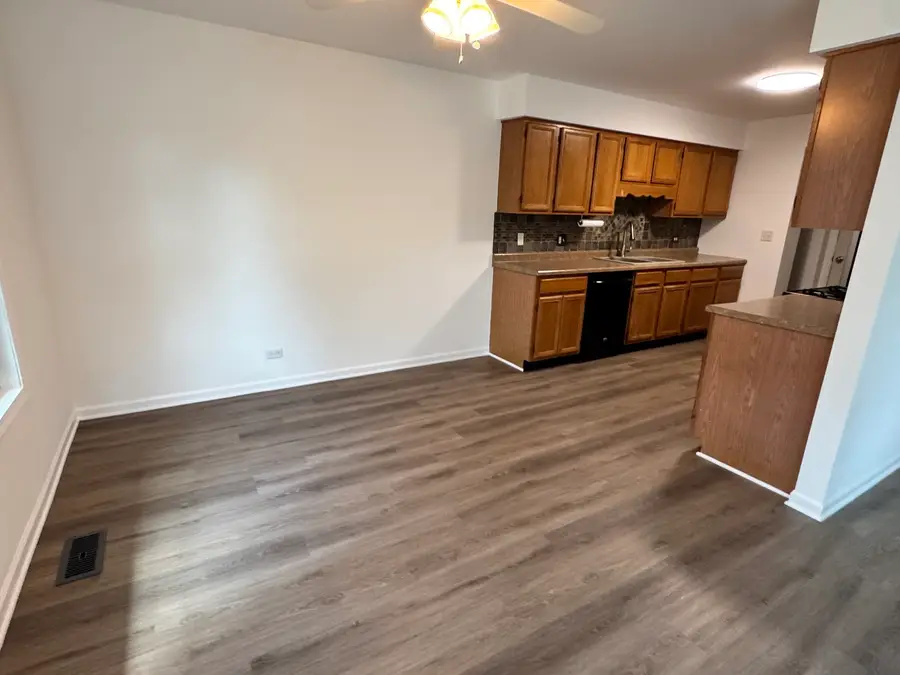 1332 Sandhurst Lane #B, South Elgin, IL 60177 - #3