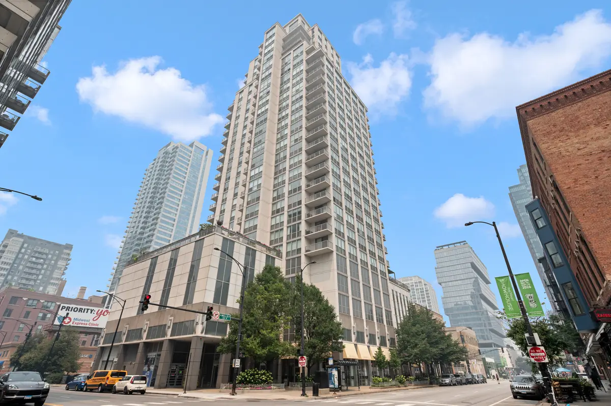 200 W Grand Avenue #804, Chicago, IL 60654 - #1