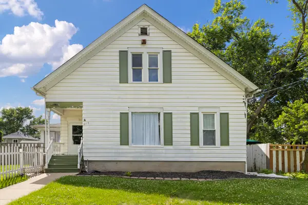 617 S 4th Street, Aurora, IL 60505