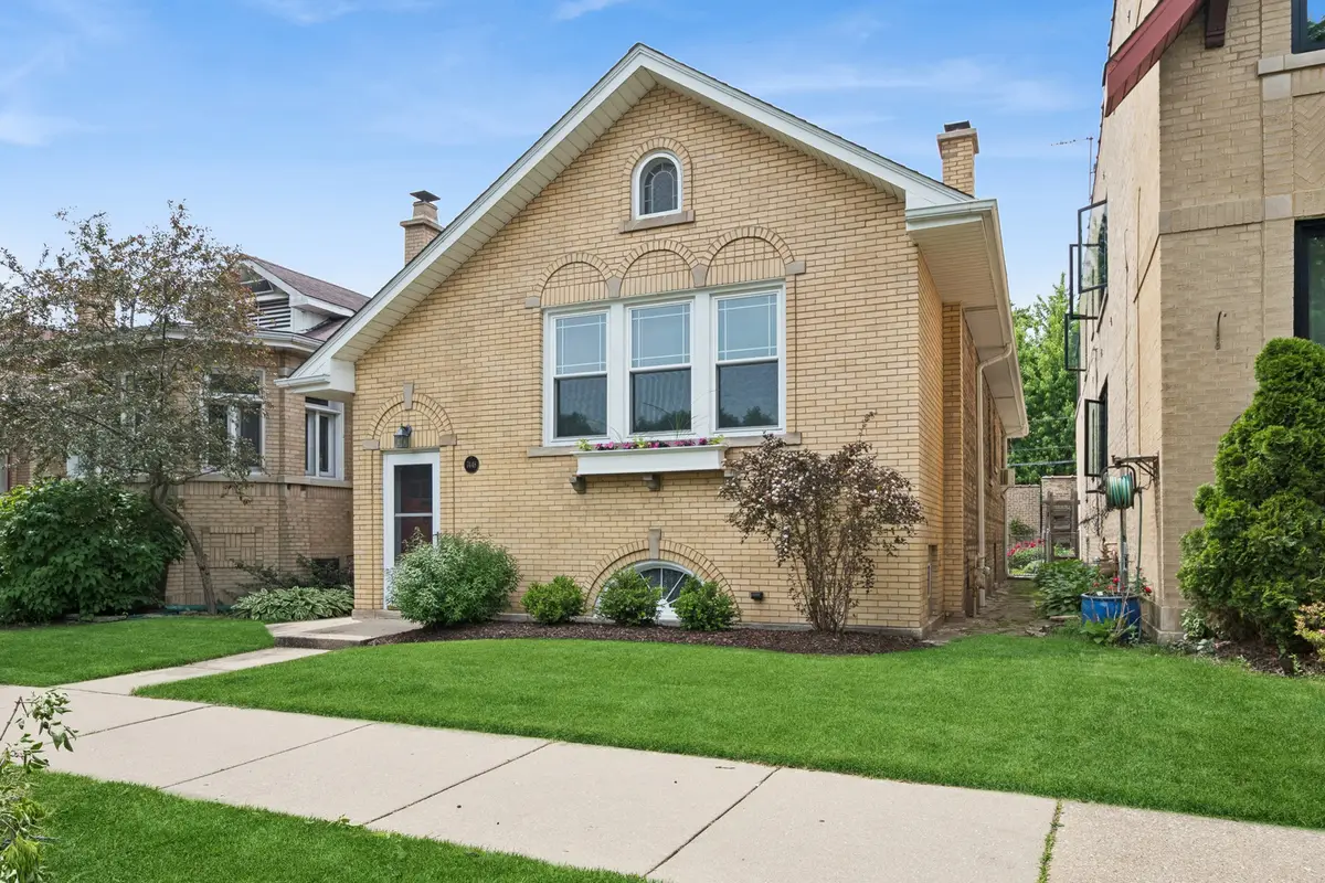 7448 N Rockwell Street, Chicago, IL 60645 - #1