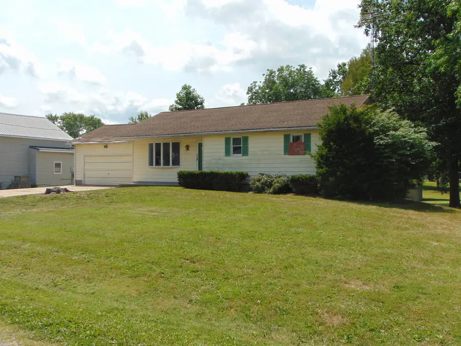 107 W Chestnut Street, Campbell Hill, IL 62916 - #3